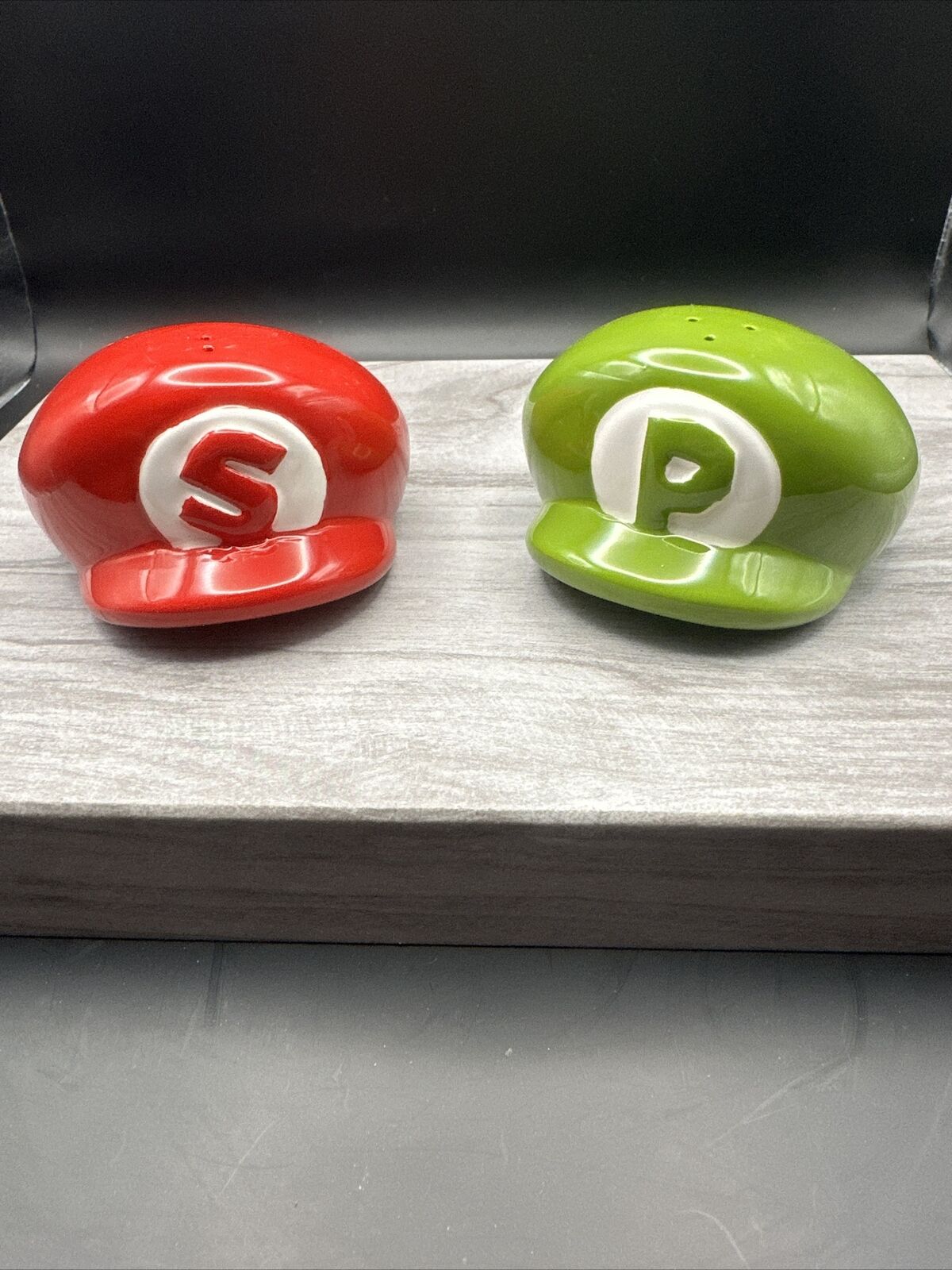 Super Mario Bros Salt & Pepper Super Shakers - Mario & Luigi Geek Fuel