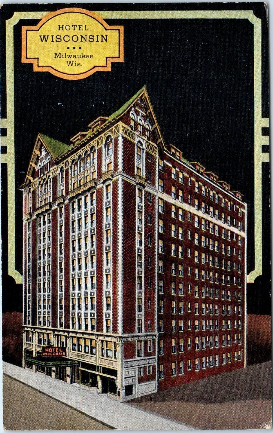 MILWAUKEE, WI Wisconsin   HOTEL  WISCONSIN  c1940s  Linen  Roadside  Postcard