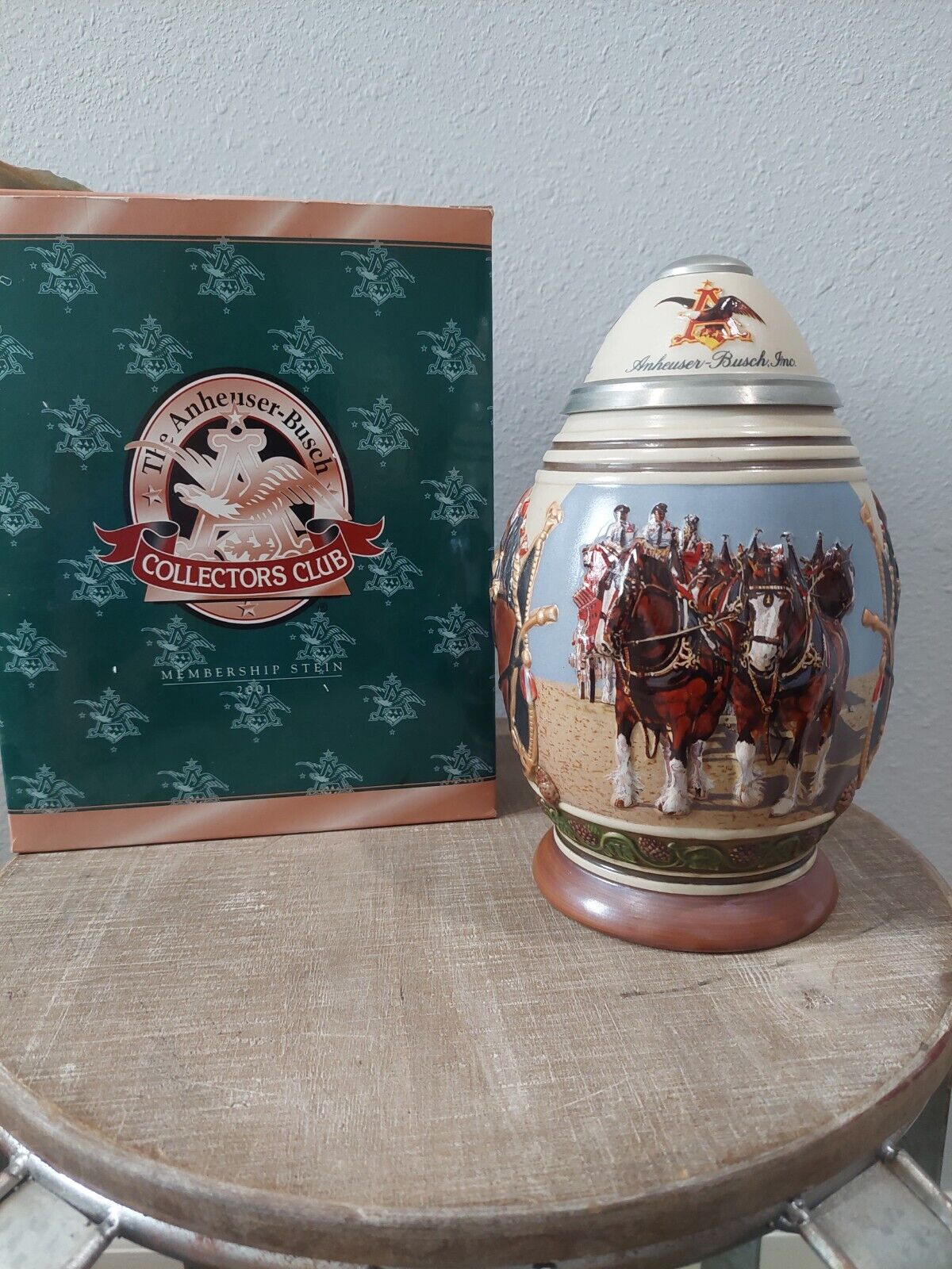 2001 Budweiser Members Only Stein