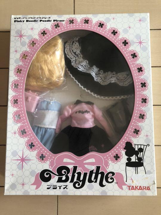 Takara Tomy Blythe Dress Set Outfit Changeable