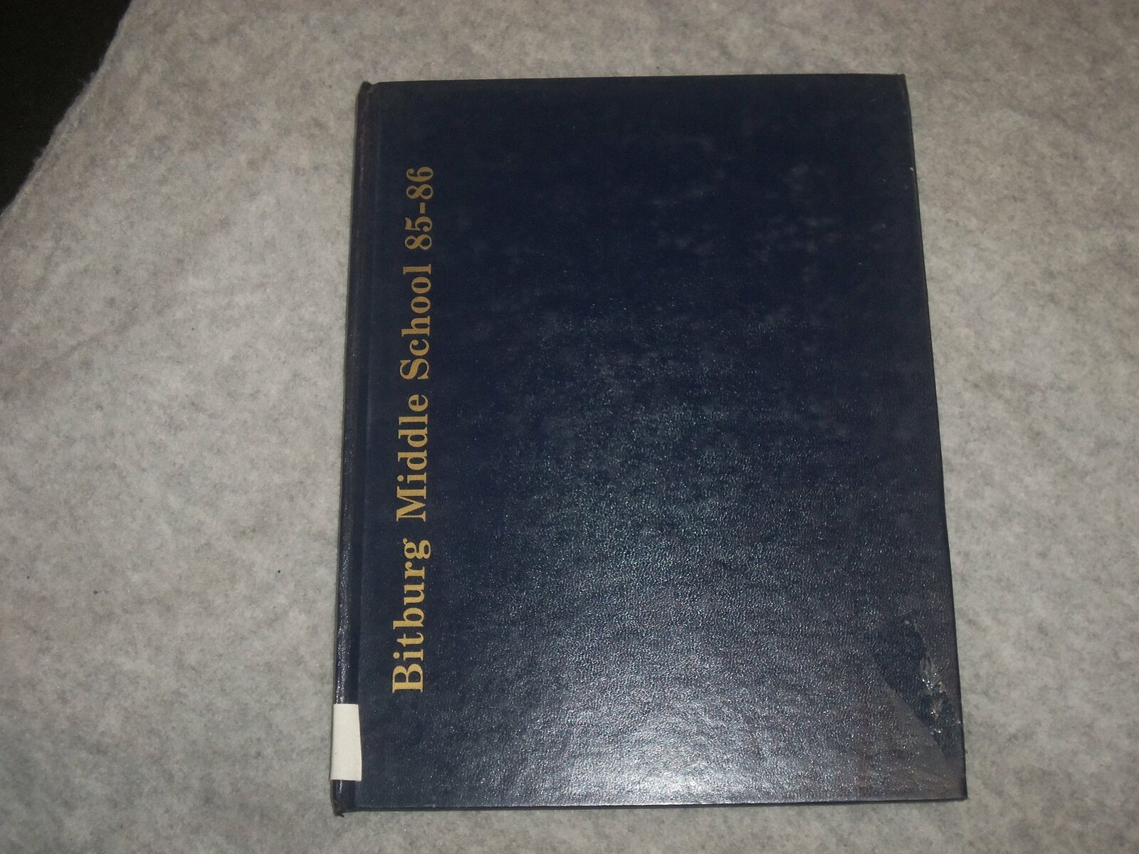 1985-1986 BITBURG MIDDLE SCHOOL YEARBOOK- RHINELAND-PALATINATE, GERMANY- YB 2111
