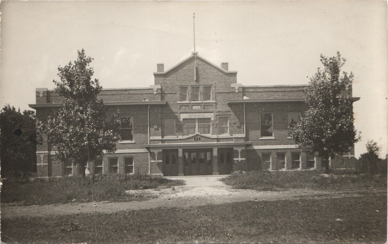 MAGNOLIA ILLINOIS HIGH SCHOOL real photo postcard IL PUBLIC BUILDING RPPC c1910