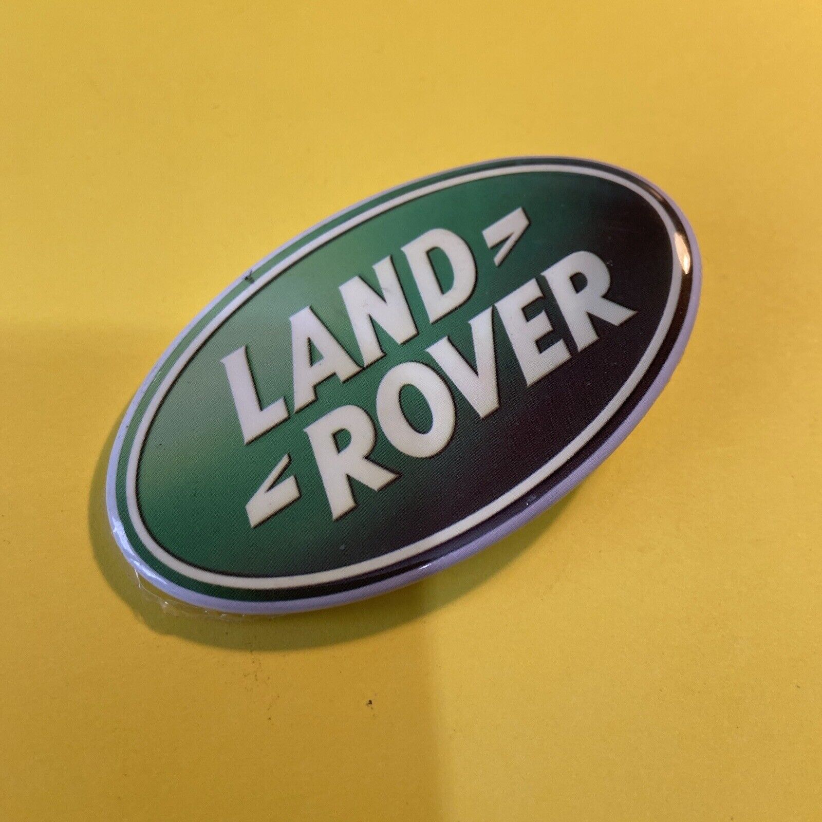 2 X GENUINE LAND ROVER SHOW PIN BADGE STC 50583 70MM X43MM