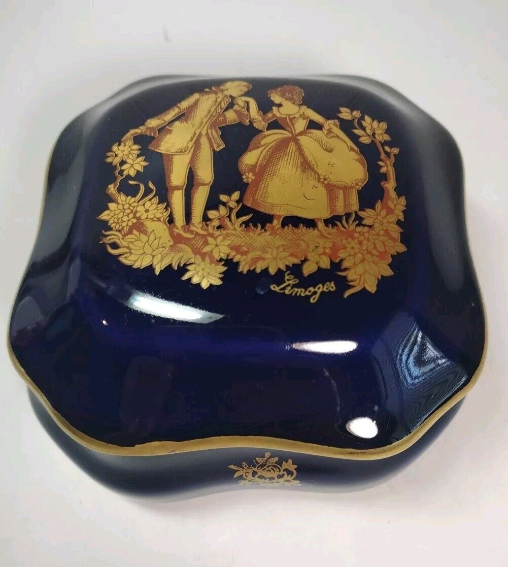 VTG Limoges France Cobalt Blue Gold Trim Couple Designed Trinket Box Porcelain 