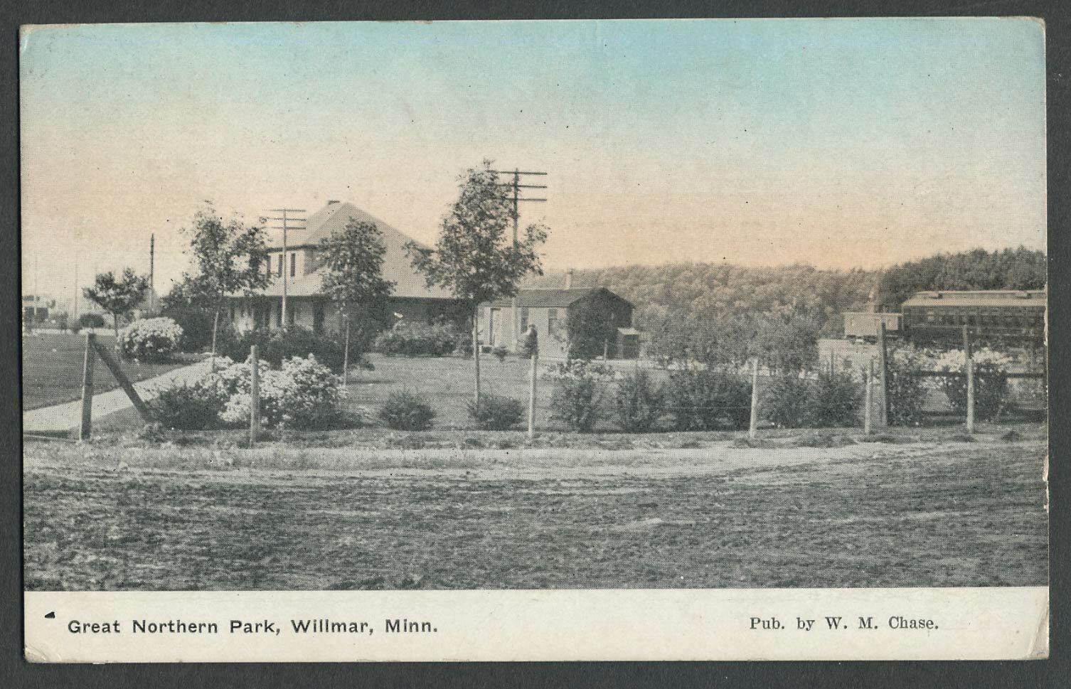 Willmar Kandiyohi Co. MN: c.1910 Postcard GREAT NORTHERN PARK Railroad Depot