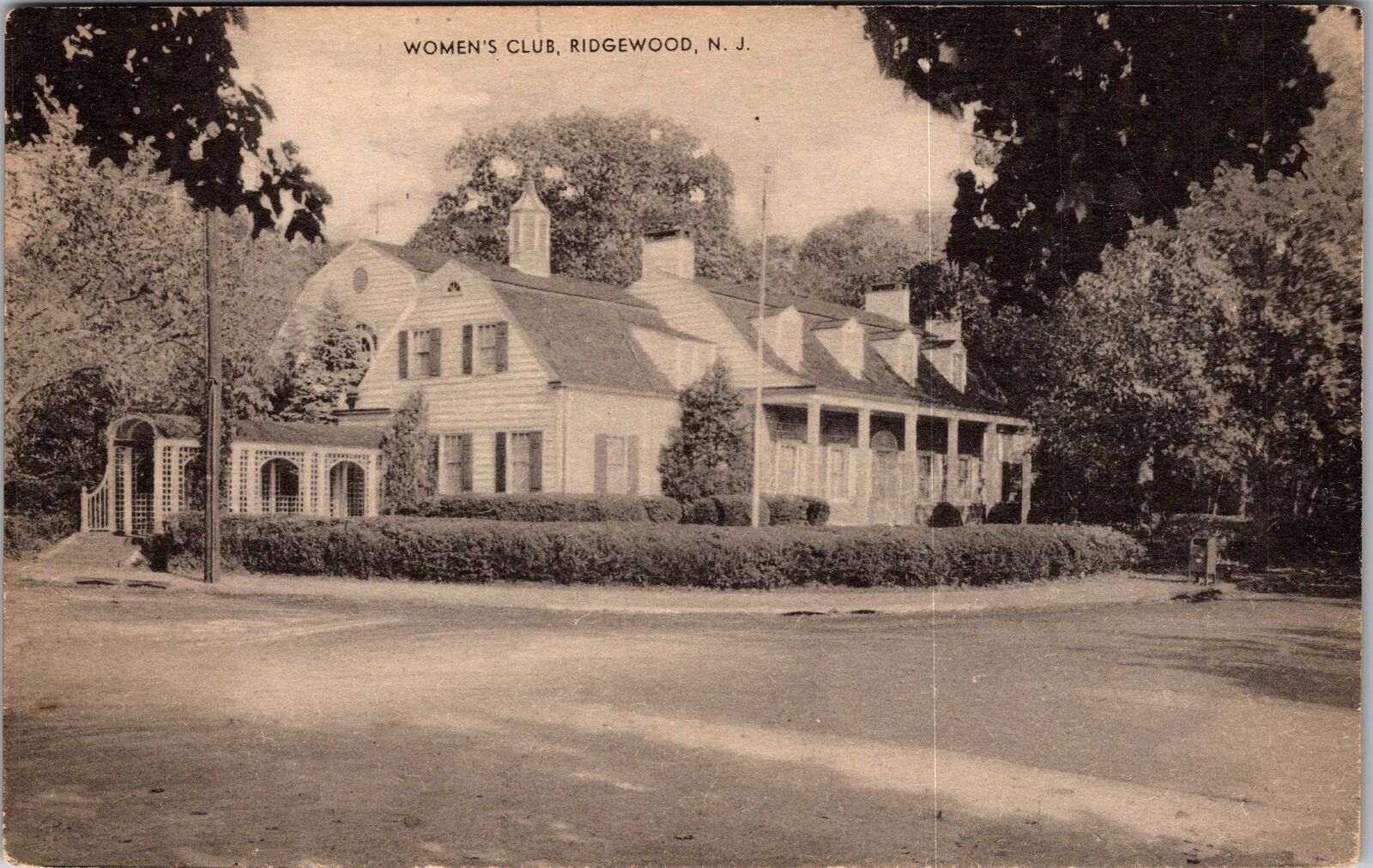 Ridgewood NJ-New Jersey, Women\'s Club & Grounds Vintage Souvenir Postcard