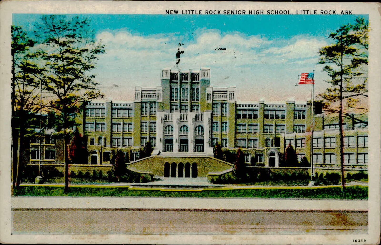 Postcard: NEW LITTLE ROCK SENIOR HIGH SCHOOL LITTLE ROCK, ARK. 116359