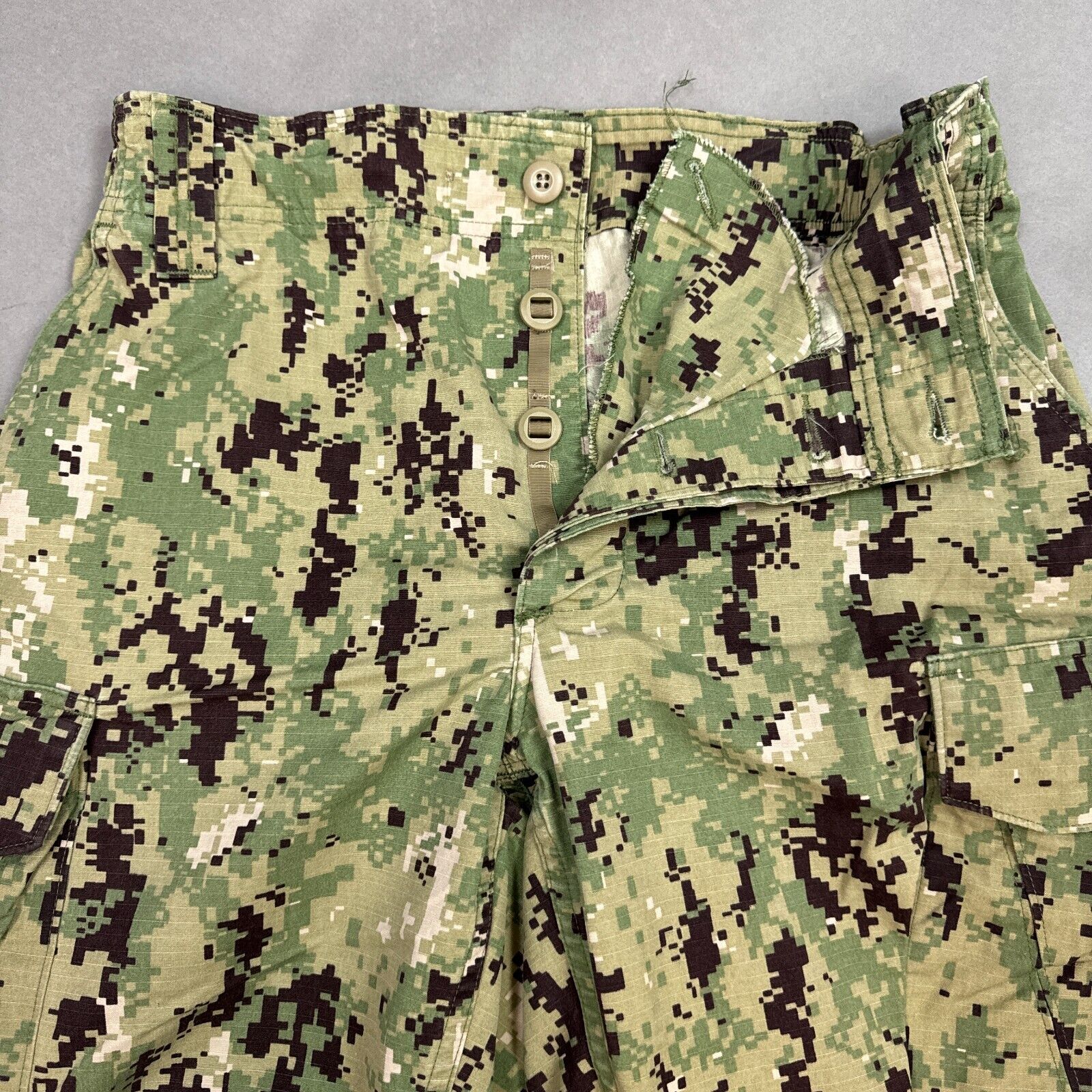 US Navy Pants Men Medium Green Digicam Camo Woodland Trouser Working Uniform USN