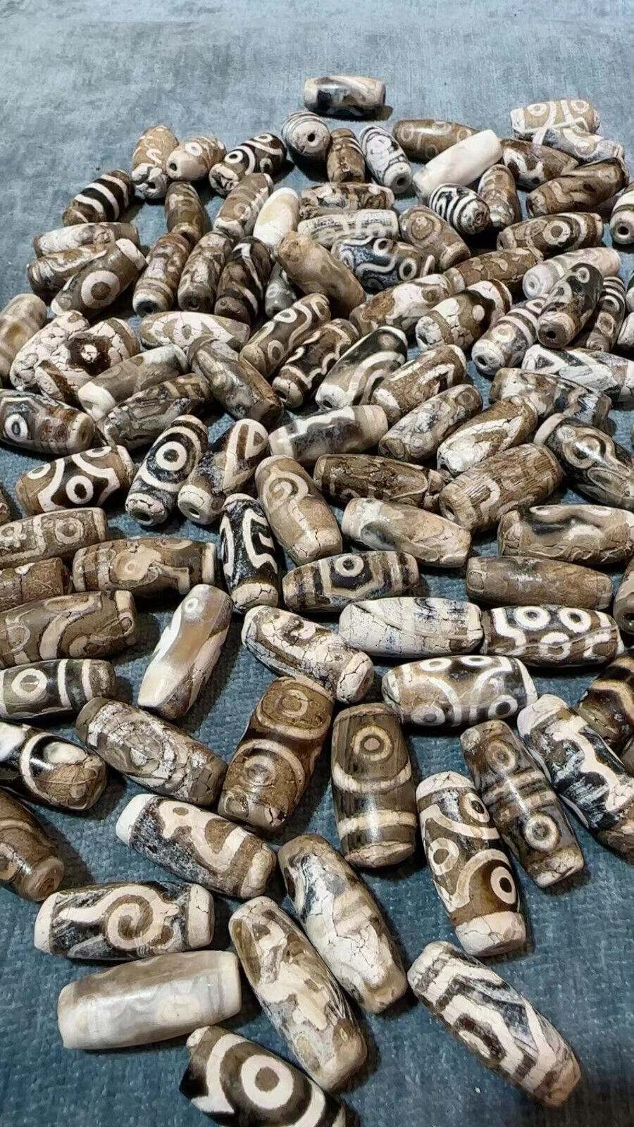 30 Pcs Rare Tibetan Natural Old Agate Dzi Totem Beads