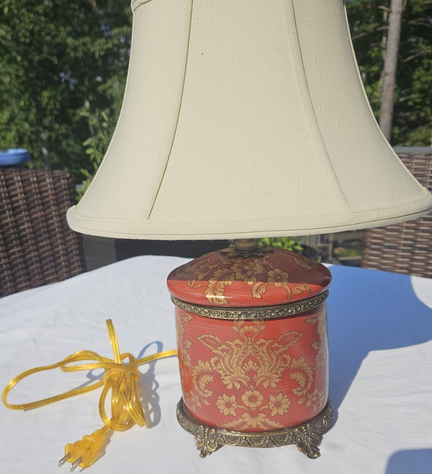 Vintage Oriental Brass and Red Oval Floral Desk Lamp