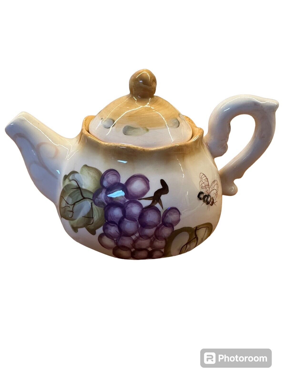 Vintage Decorative Teapot Handpainted Grapes and Vines Unbranded 5\
