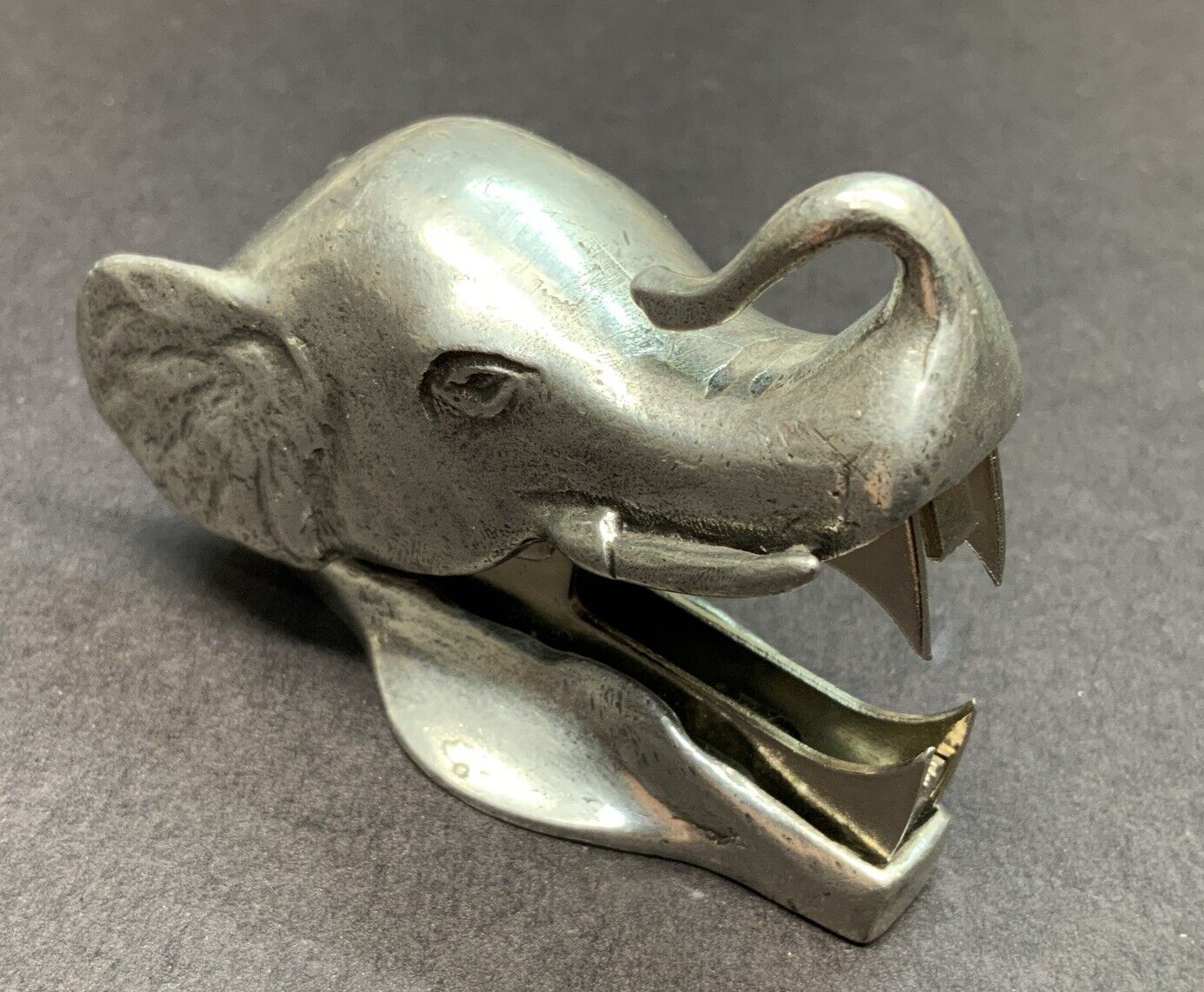 Jac Zagoory Elephant Stapler Remover, Silver / Pewter. Rare