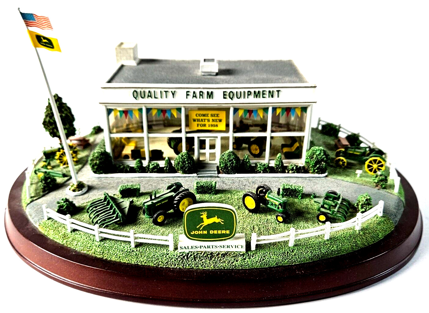 Vintage Danbury Mint JOHN DEERE DEALERSHIP 1958 Office & Tractor Display Set 