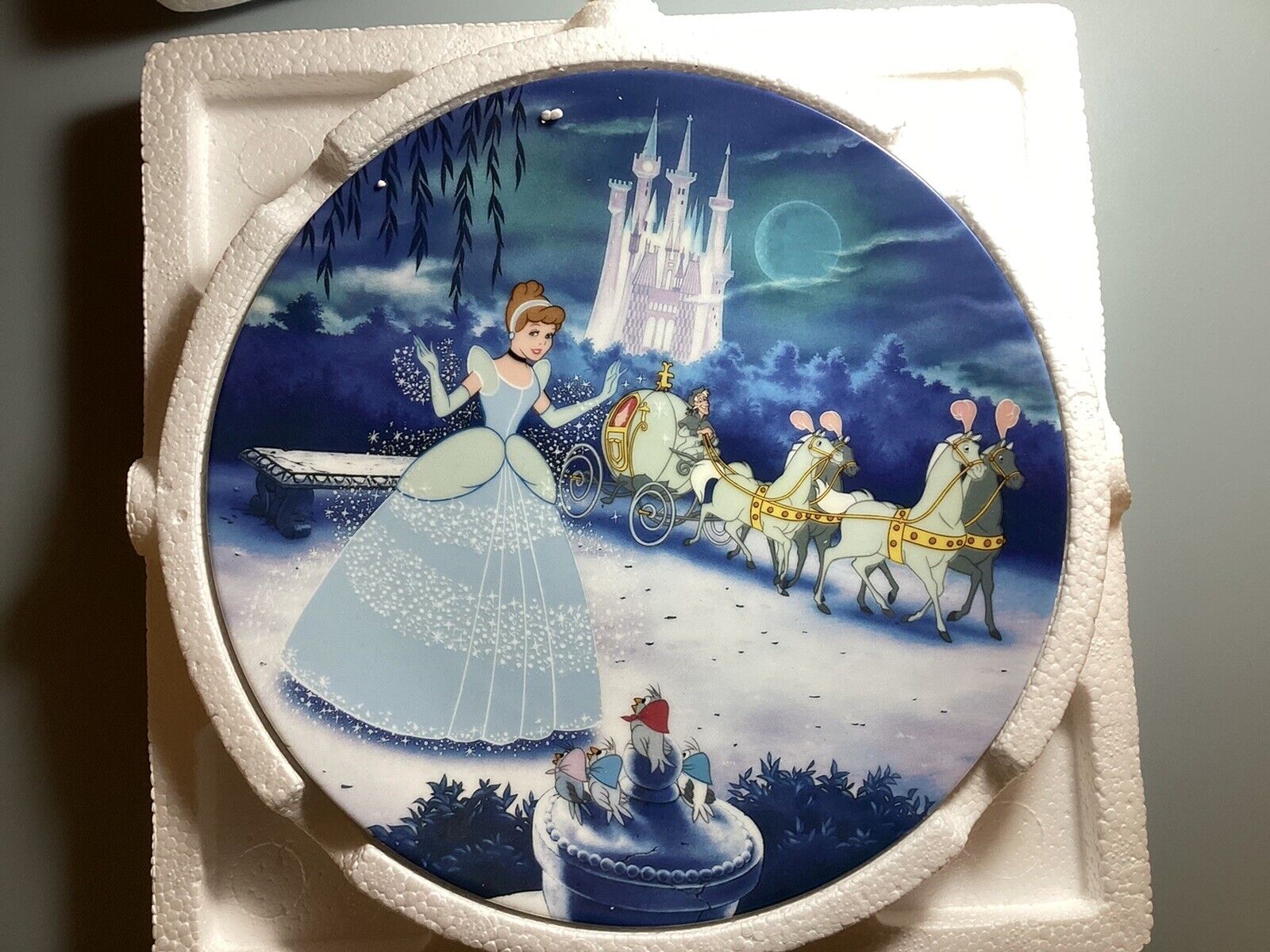 Walt Disney 1988 Edwin M. Knowles “Cinderella” Plate