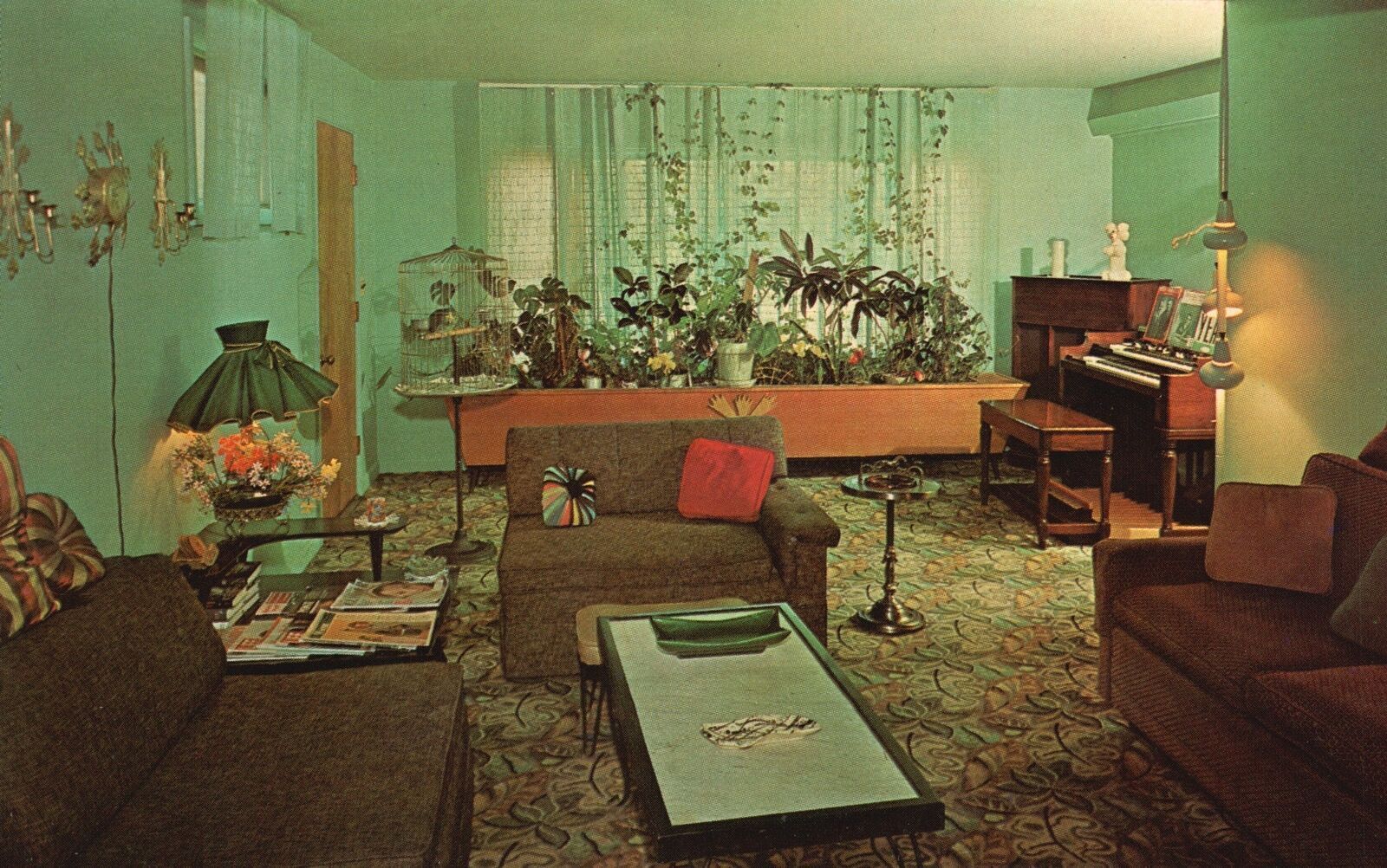 Vintage Postcard The Gaard Motel Lounge Clean as a Clinic Foxboro Massachusetts