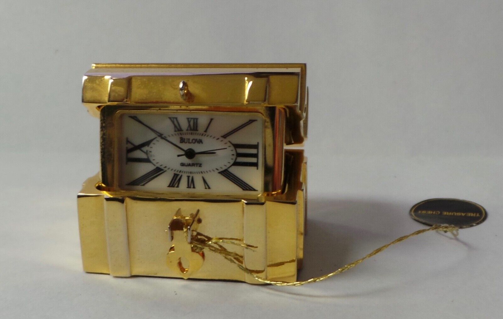 Authentic Bulova Miniature Mini Collectible Treasure Chest Quartz Clock B0566