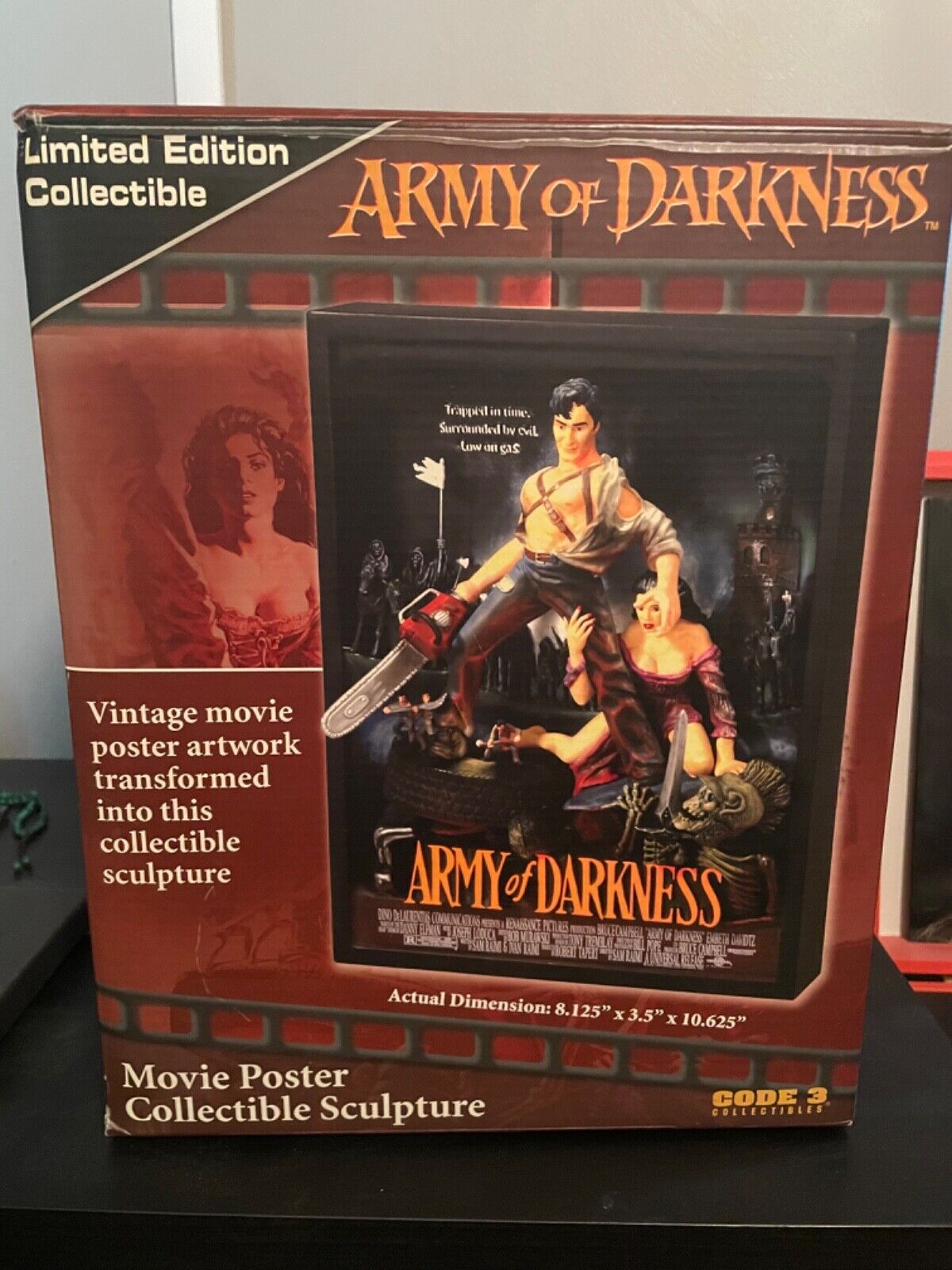 Rare Army Of Darkness Movie Poster Collectable Sculpture. COA 249 of 5000. 
