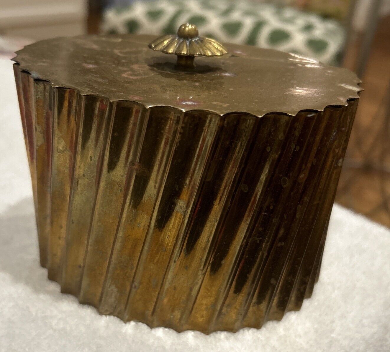 Vintage Museum MOTTAHEDEH Hinged Brass Ribbed Scalloped Edges Trinket Box 5”x4”