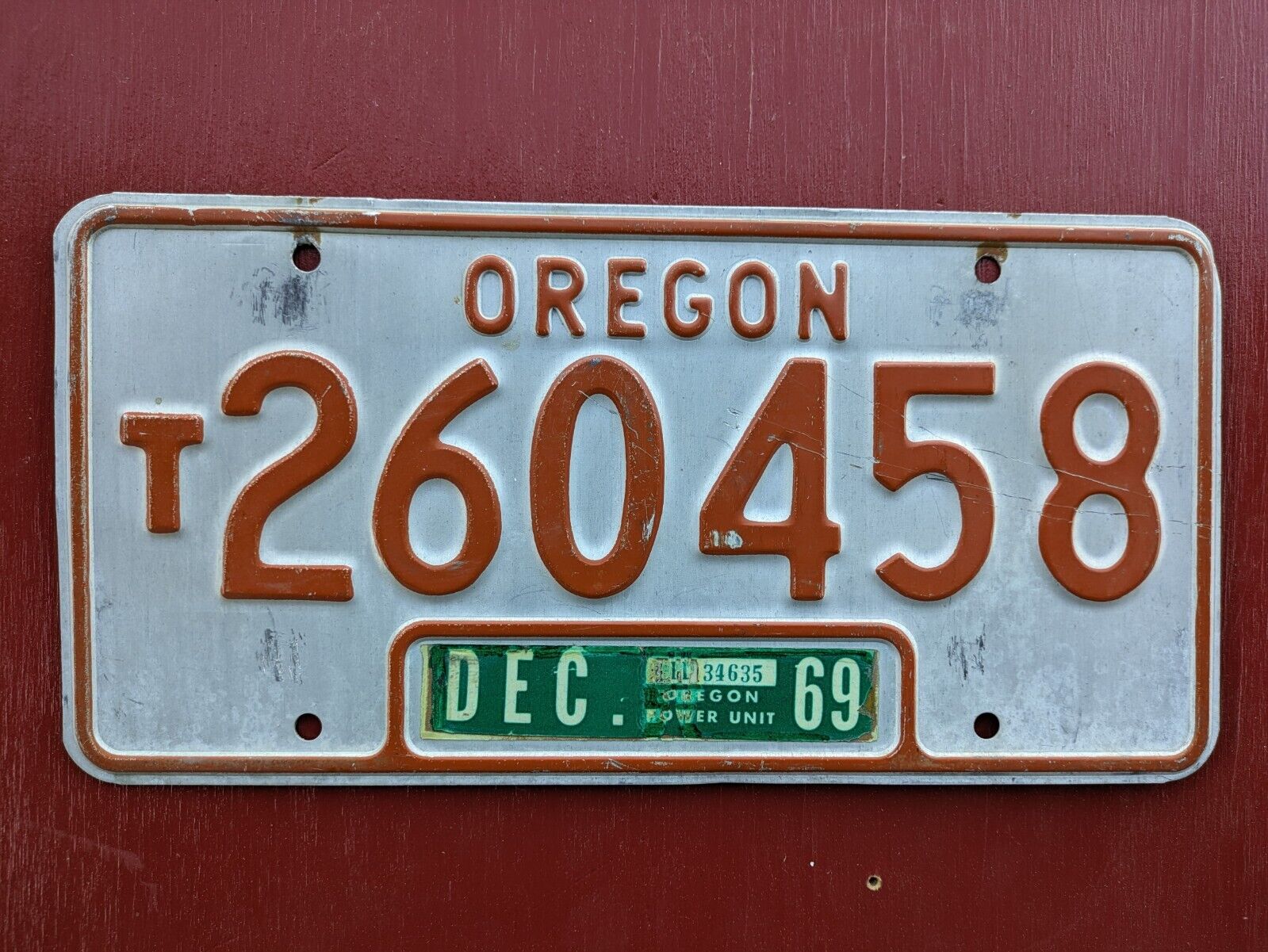 1969 Oregon license plate T 260458