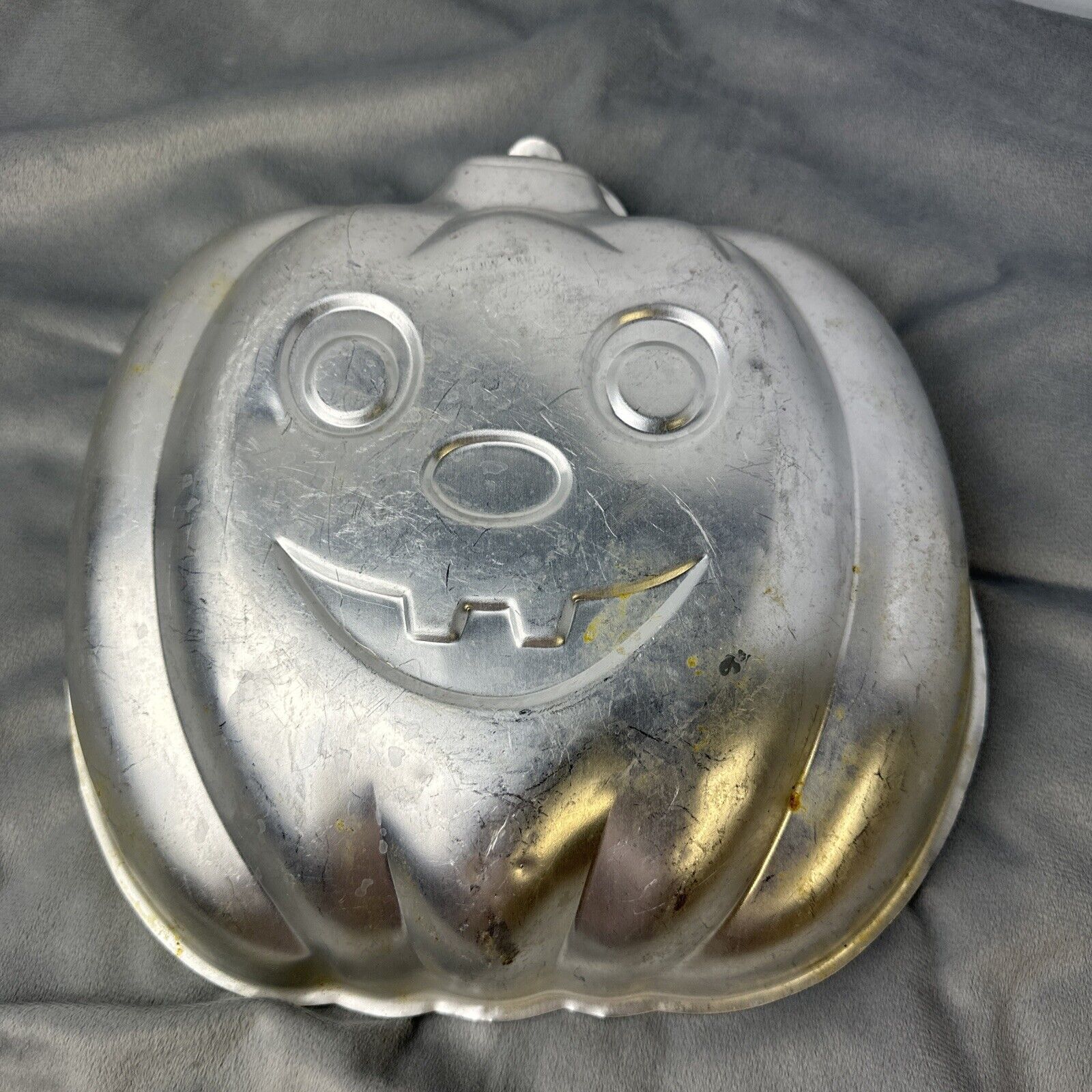 Wilton Cake Pan Pumpkin Jack-O-Lantern Halloween Jello Mold 1987 502-9414