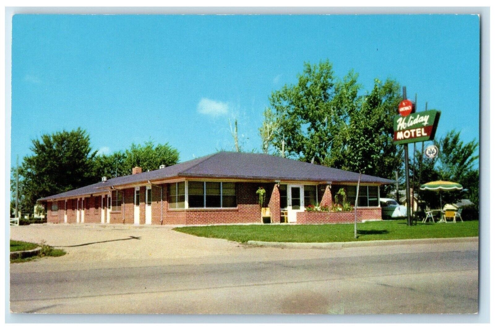 c1960 Exterior Building Holiday Motel Willmar Minnesota Vintage Antique Postcard