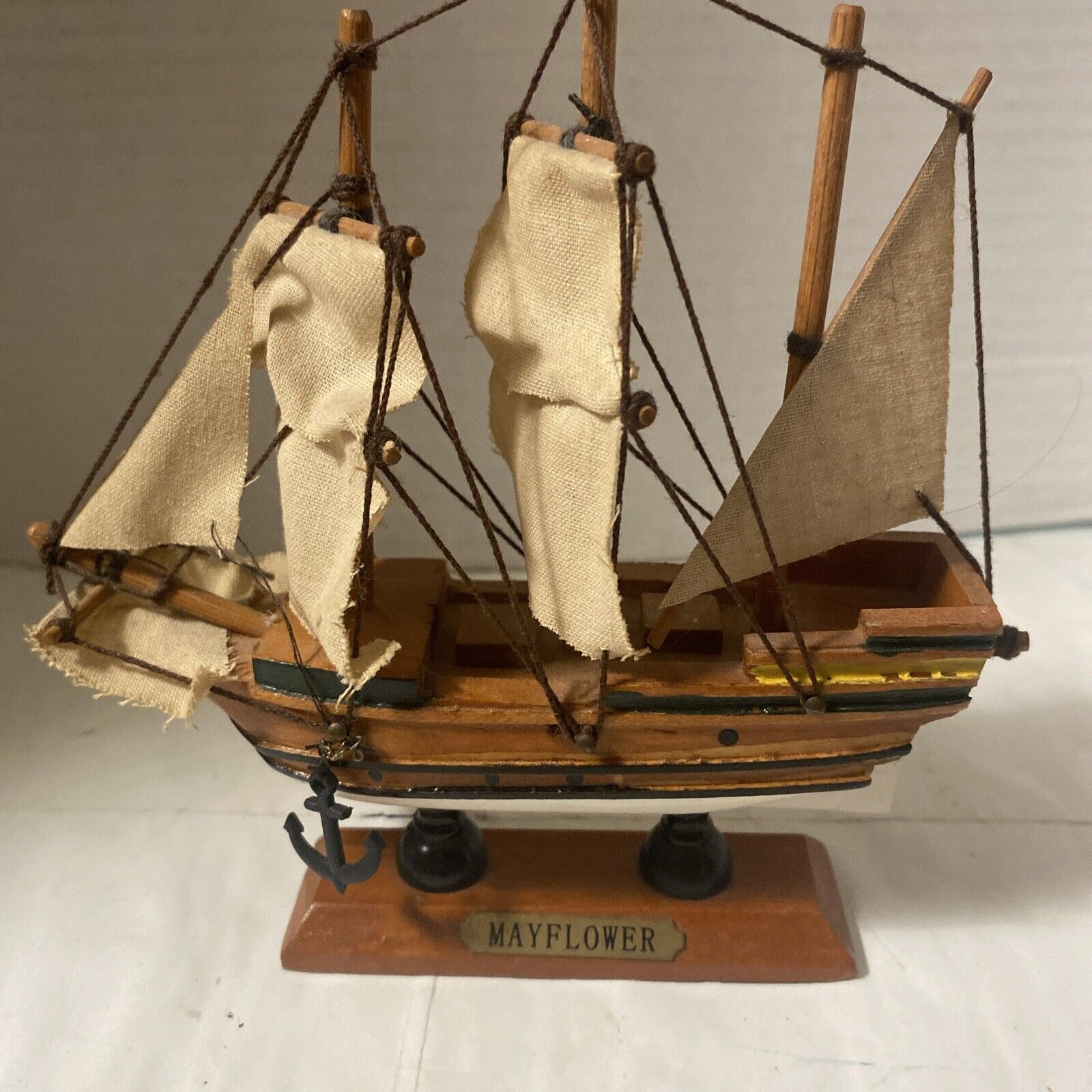 Mayflower ship small model replica  6” Tall