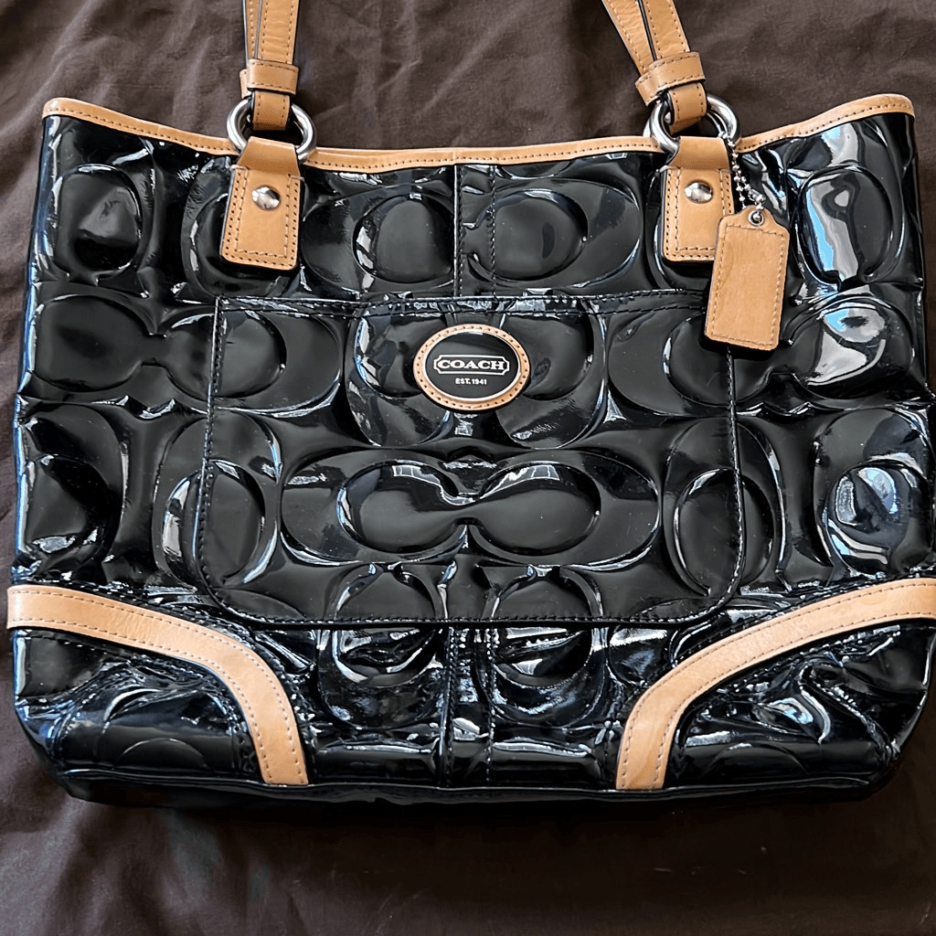 Coach Peyton Embossed Patent Black Purse Handbag With Tan K1261-F22322