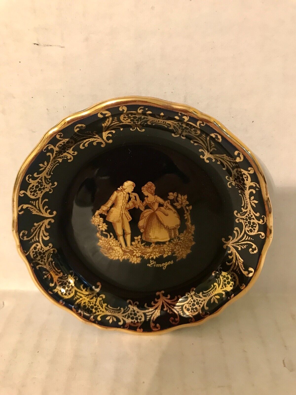 VINTAGE LIMOGES PORCELAINE CASTEL FRANCE BLACK AND GOLD SMALL PLATE OR PIN TRAY