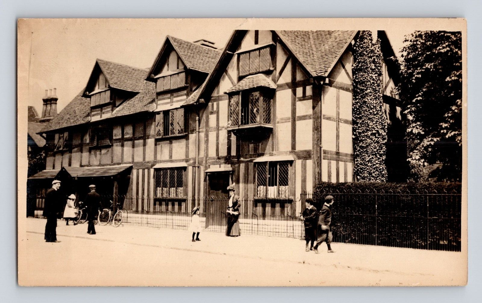 Antique Old Postcard SHAKESPEARE BIRTHPLACE STRATFORD 1906 RPPC Photo Bicycle