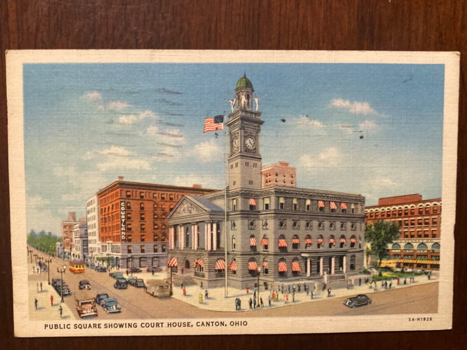 Canton OH, Public Square Showing Courthouse, Ohio Vintage Postcard