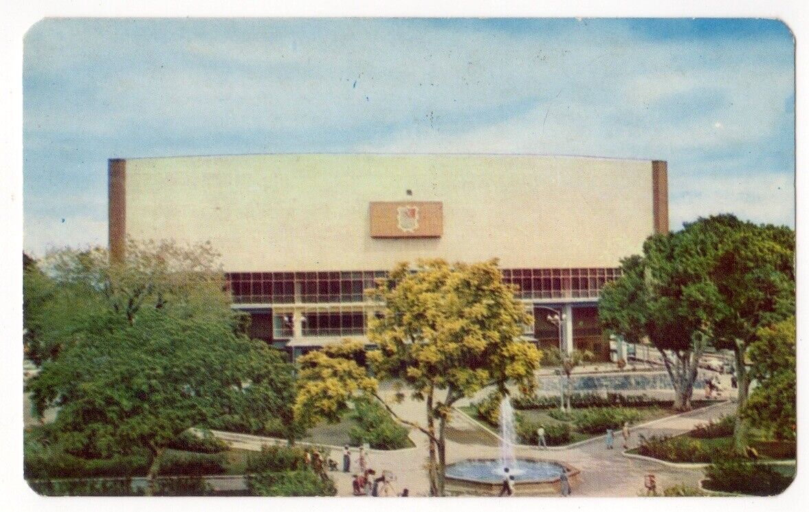 Ciudad Victoria, Tamaulipas, Mexico c1950\'s Main Square, Juarez Theater