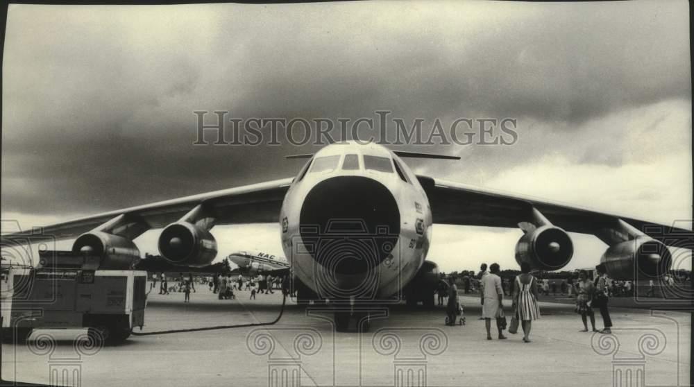 1966 Press Photo Lockheed C-141A Starlifter Carries 154 Fully Equipped Troops