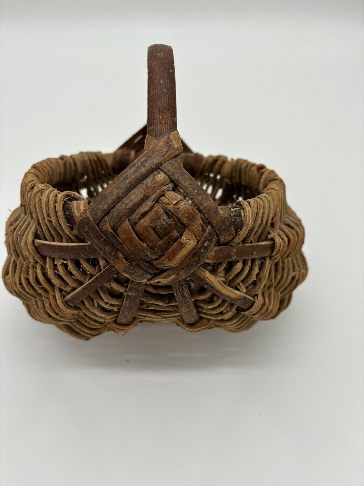 Vintage Primitive Small Woven Buttocks Basket