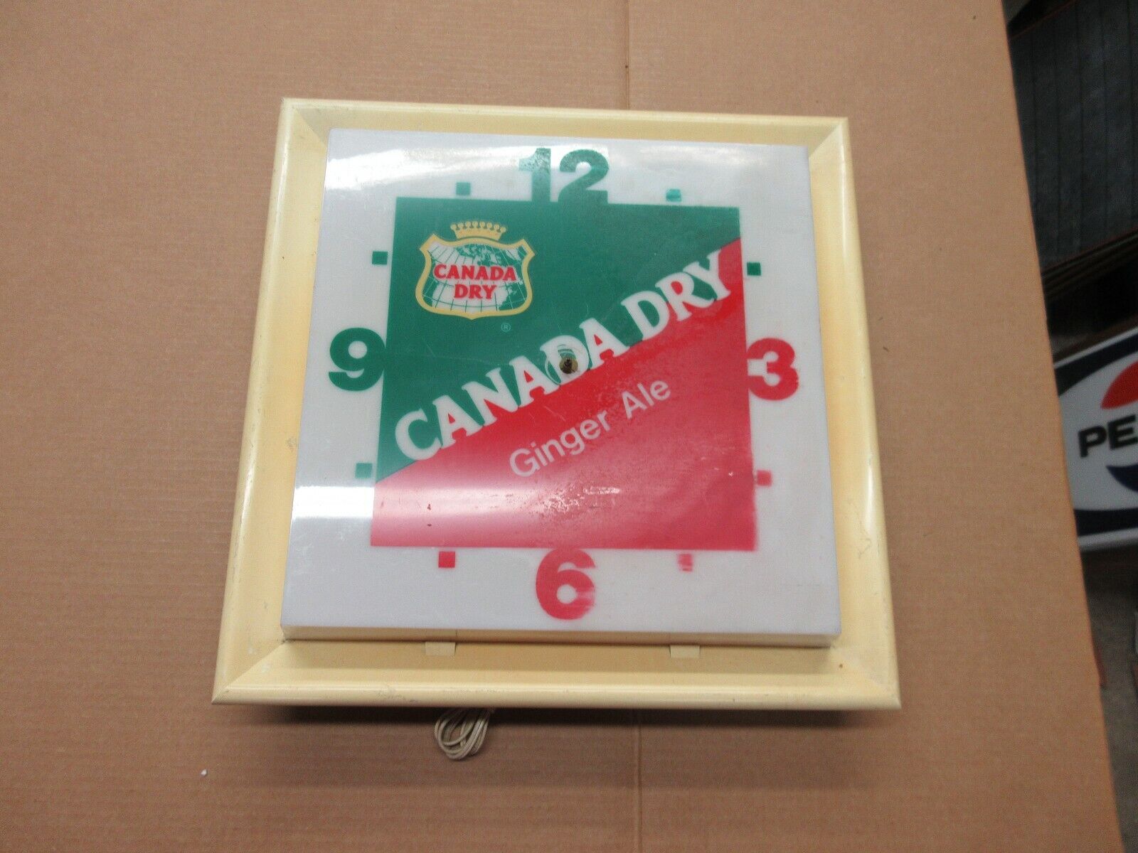 Vintage Canada Dry Hanging Wall Clock Sign Advertisement C30