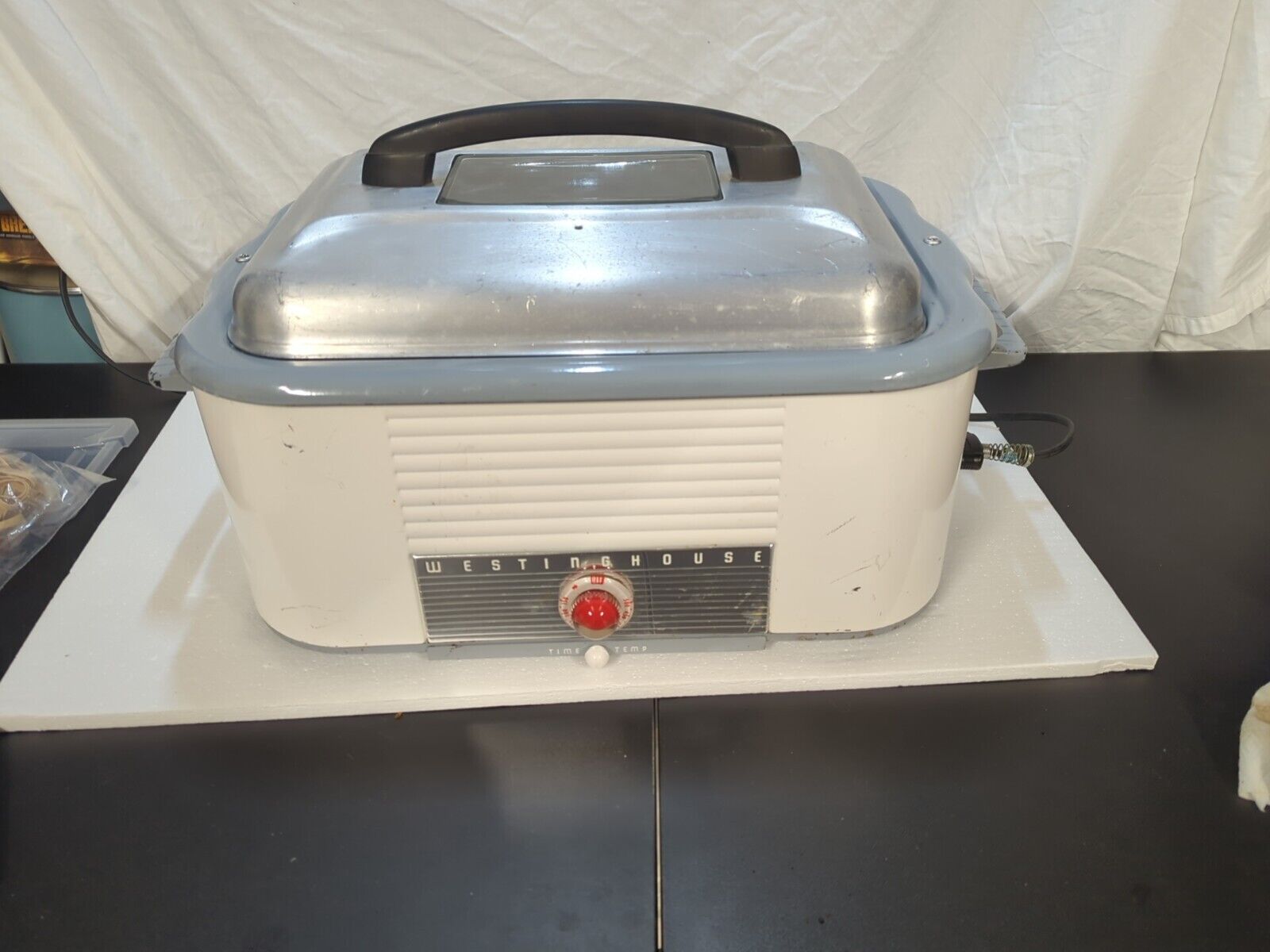 Vintage Mid Century Westinghouse Electric Roaster Oven (No Rack) Tested/Works