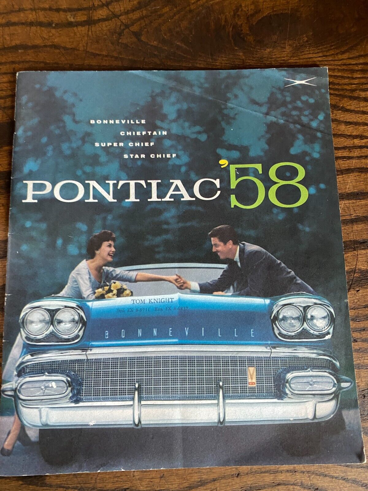 Vintage 1958 PONTIAC Car  Dealer Showroom Sales Brochure ~ Automobile