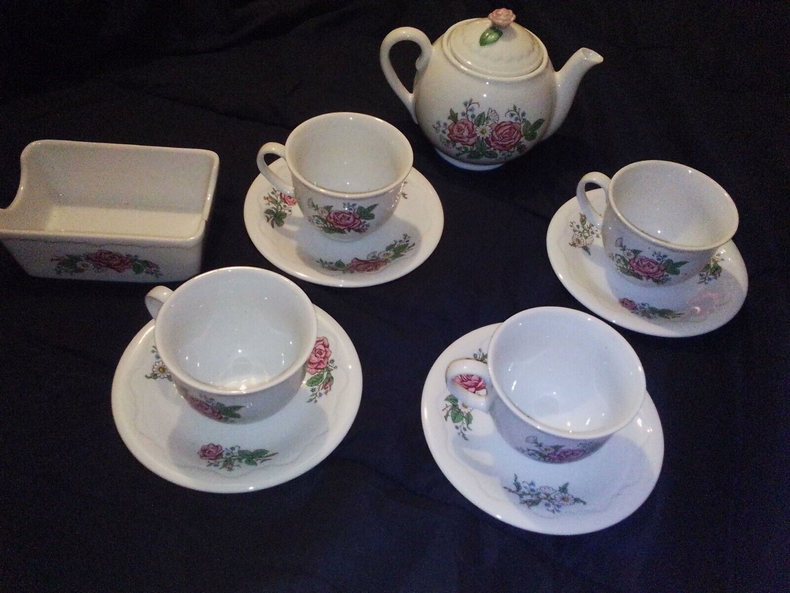 vintage hallmark Tea set Of 4 With Sugar Packets Container And Tea Pot
