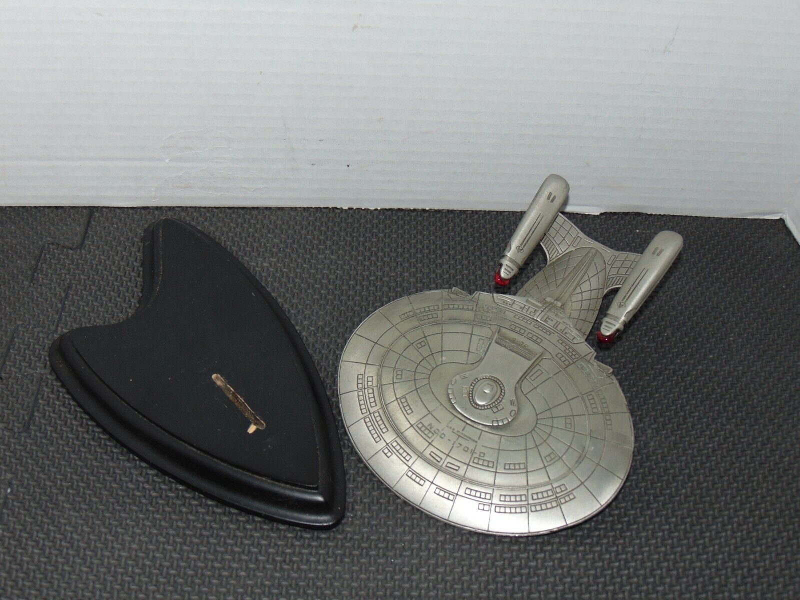 Vintage 1991 Franklin Mint Star Trek - Pewter USS Enterprise NCC-1701 D READ