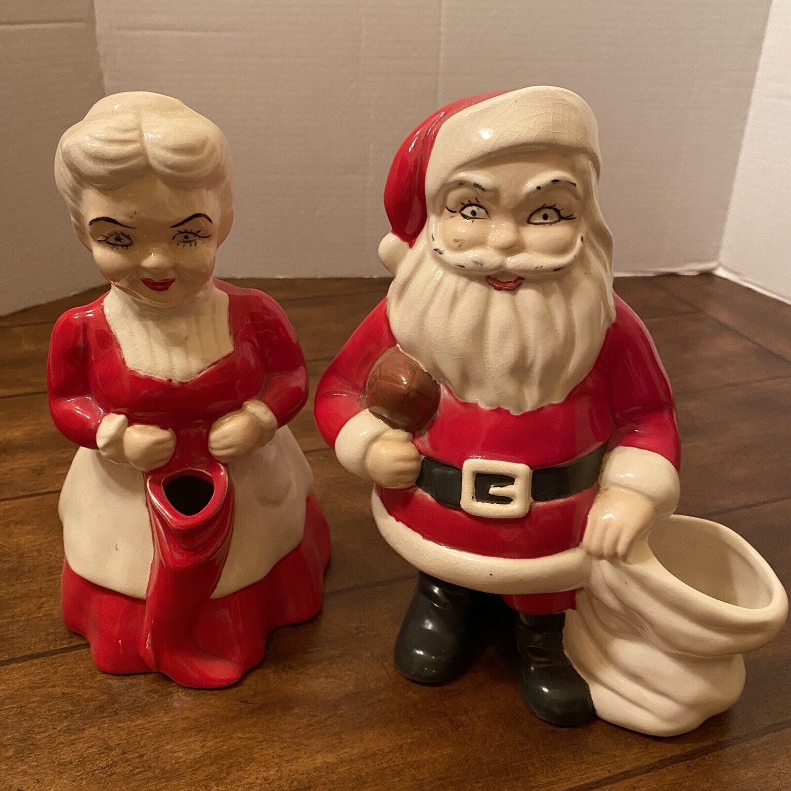 Vintage Mr and Mrs Santa Claus 1970's Ceramic Mold Figures Figurine Football A3