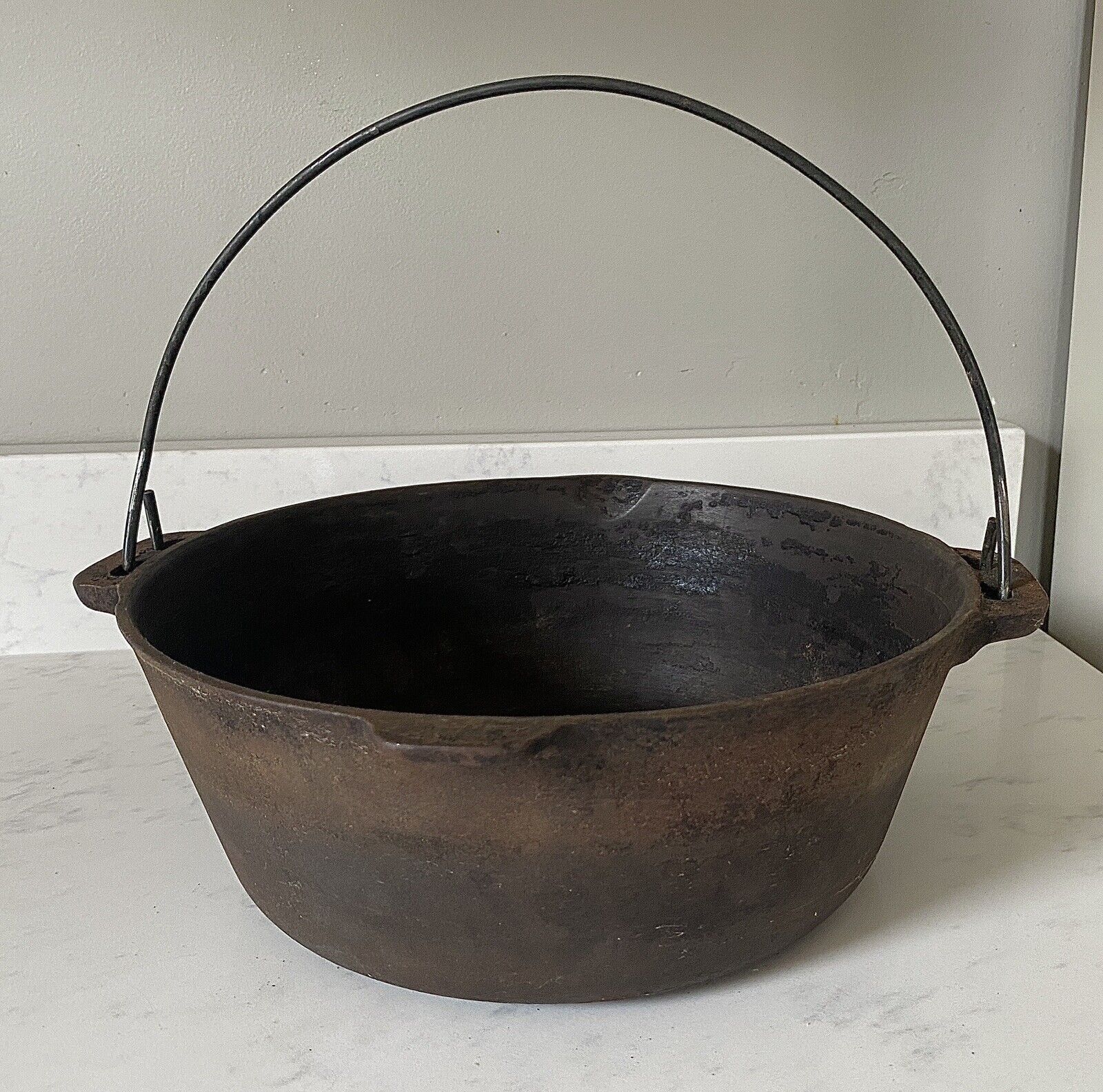 Large 12” Antique Cast Iron Dutch Oven Cauldron Pot Roaster With Handle Vintage