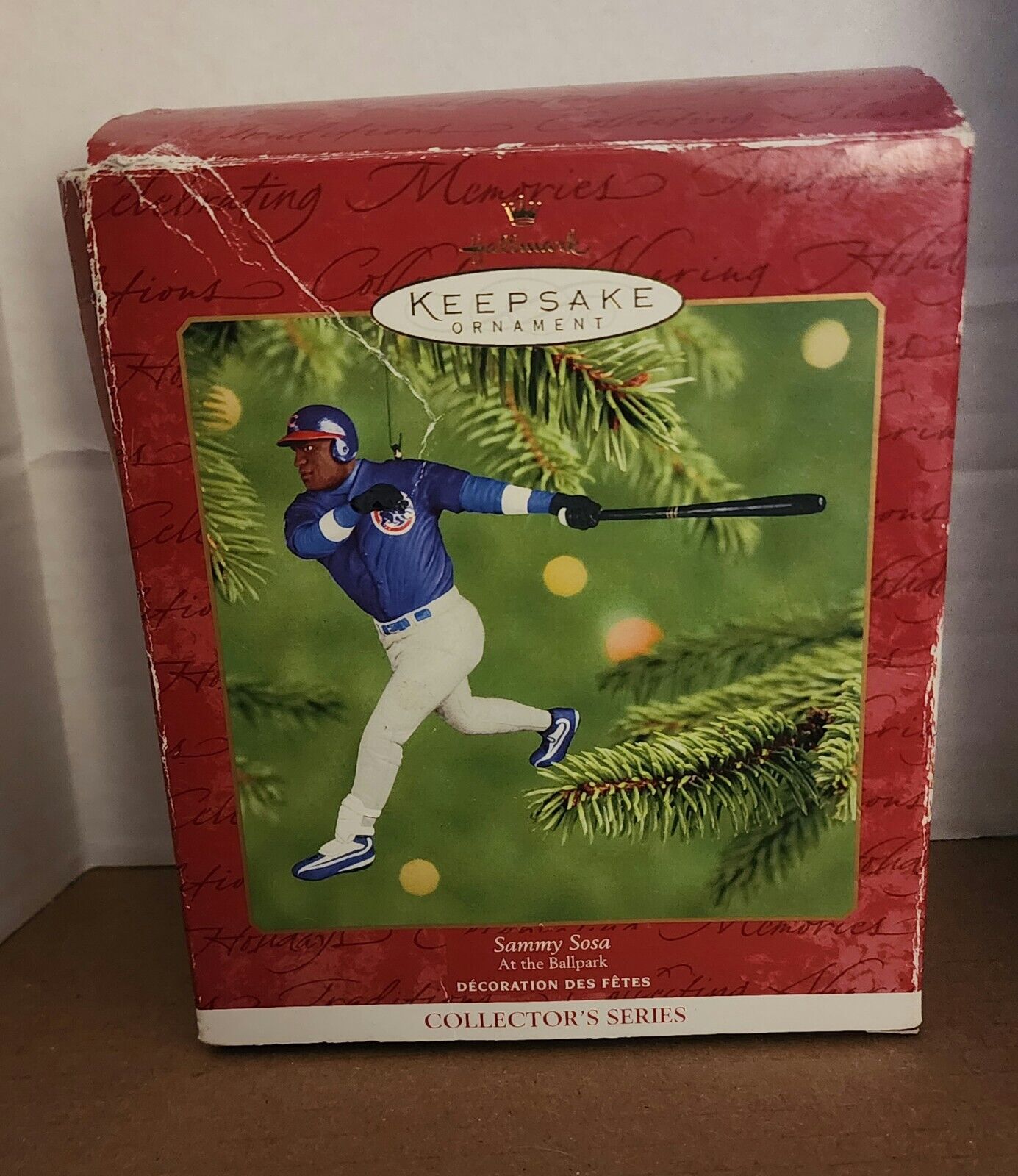 Hallmark Keepsake Christmas Ornament Sammy Sosa Chicago Cubs 2001