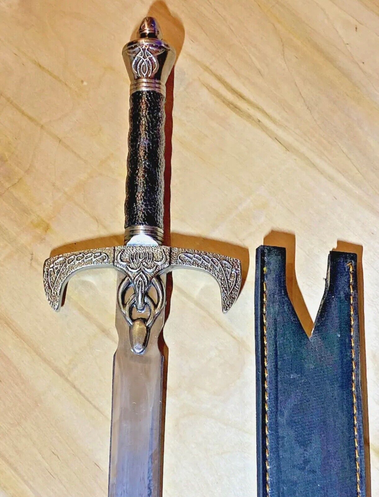 Handmade Legend of the Seeker Sword of Truth Replica Sword With Leather Sheath