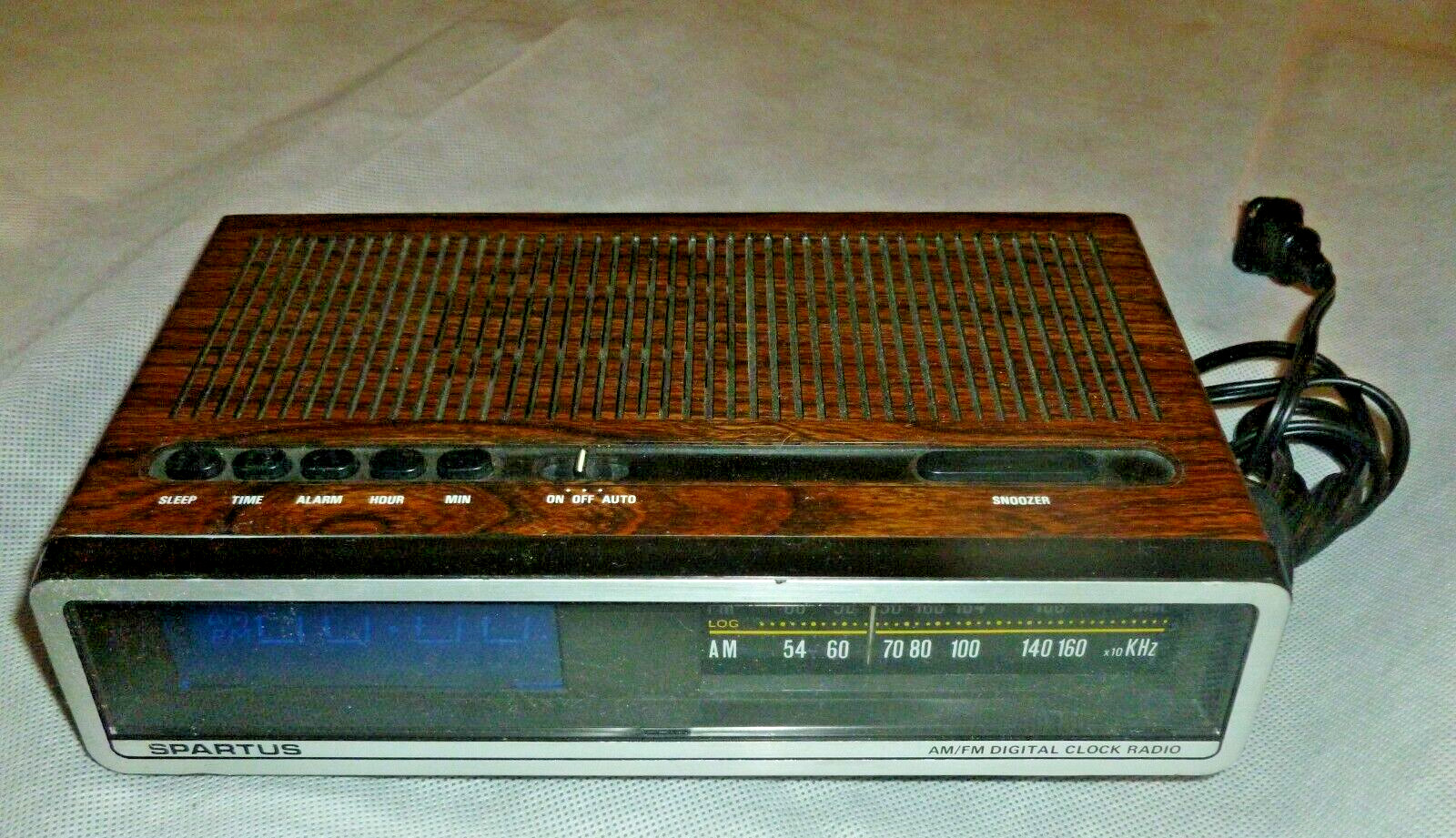 Vintage SPARTUS Alarm Clock AM FM Radio Model Blue LED Display Works