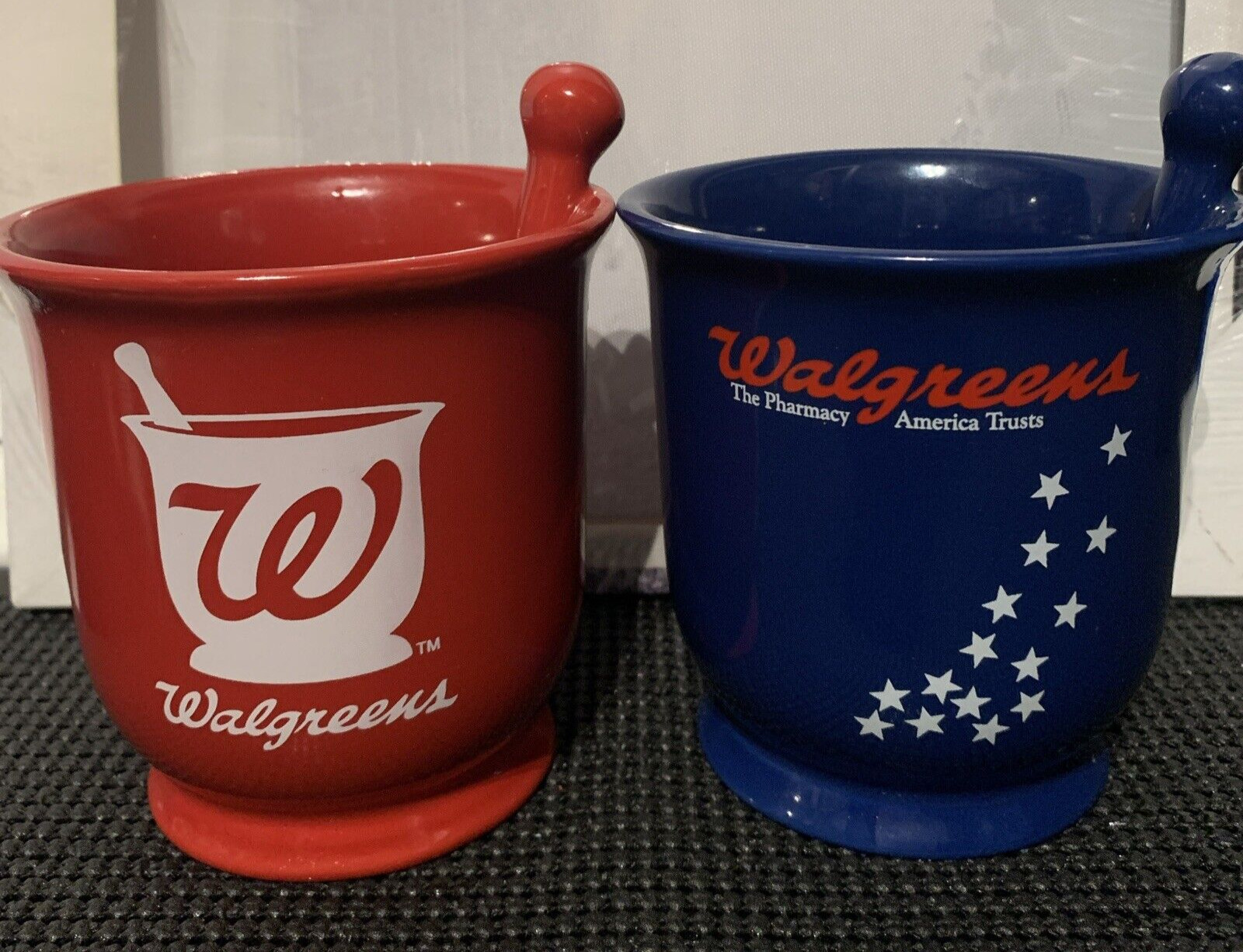 Walgreens Mortar and Pestle Red & Blue (2) Pharmacy Coffee Cup Mugs Pen Storage
