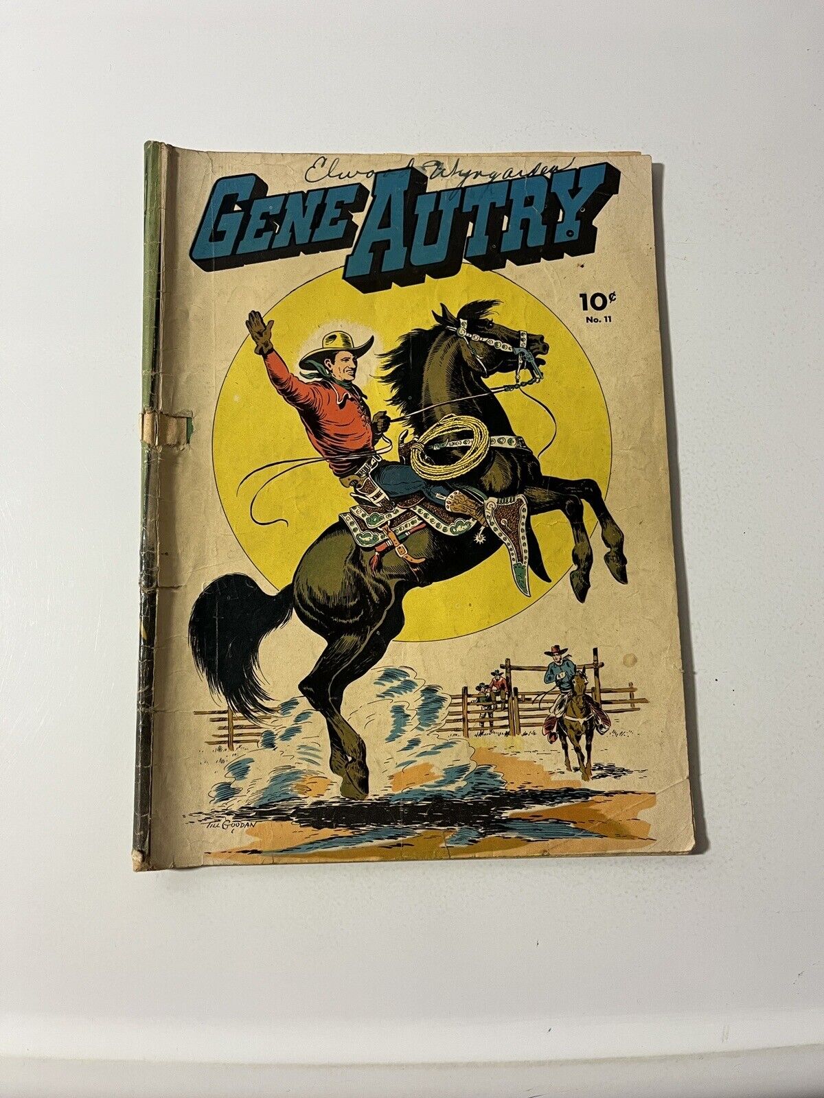 Gene Autry Comics #11 Fawcett Dell Comics 1943 Golden Age Western