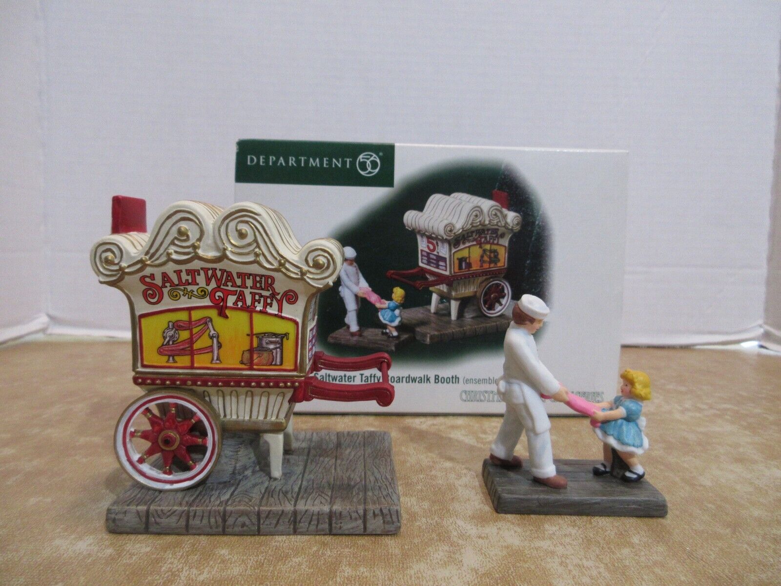 Dept. 56 2005 Christmas In The City  Saltwater Taffy Boardwalk Booth #56.59465
