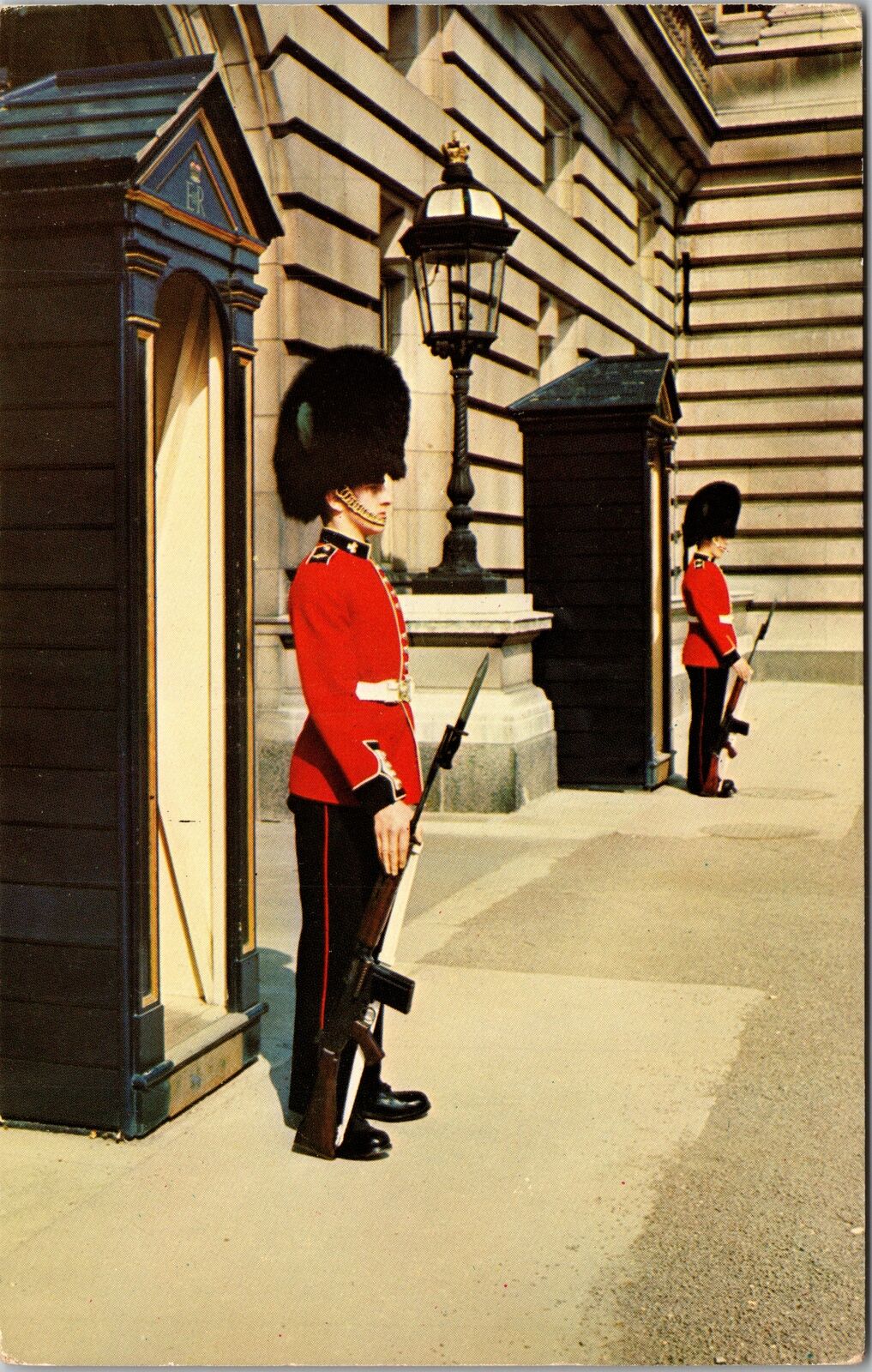London-England, Irish Guards on Sentry Duty, Vintage Postcard