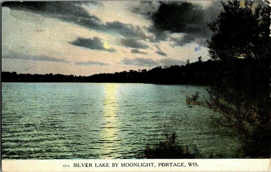 1909. PORTAGE, WIS. SILVER LAKE BY MOONLIGHT. POSTCARD WA4