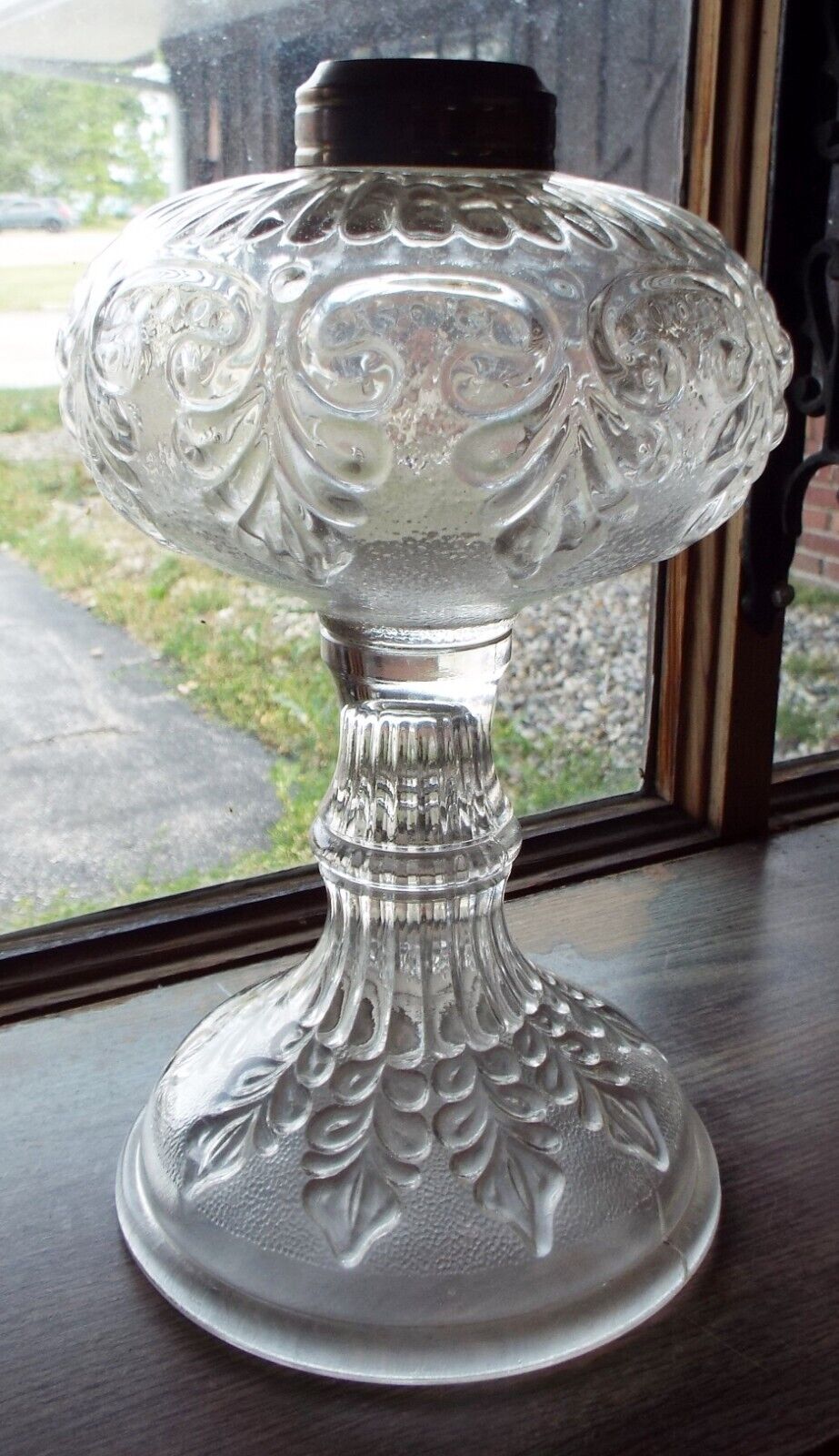 Old Antique c1880s STIPPLE & LEAF Pattern Clear Glass OIL LAMP
