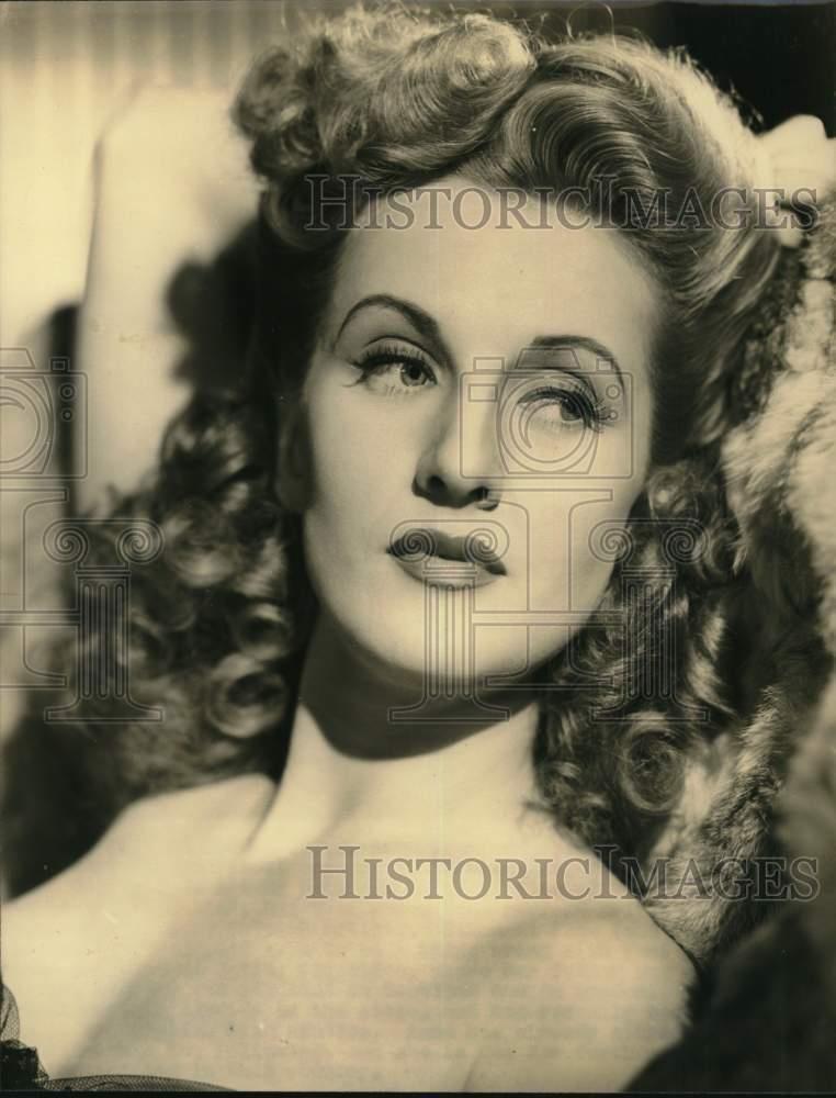 1946 Press Photo Actress Anne Crawford - hca84508
